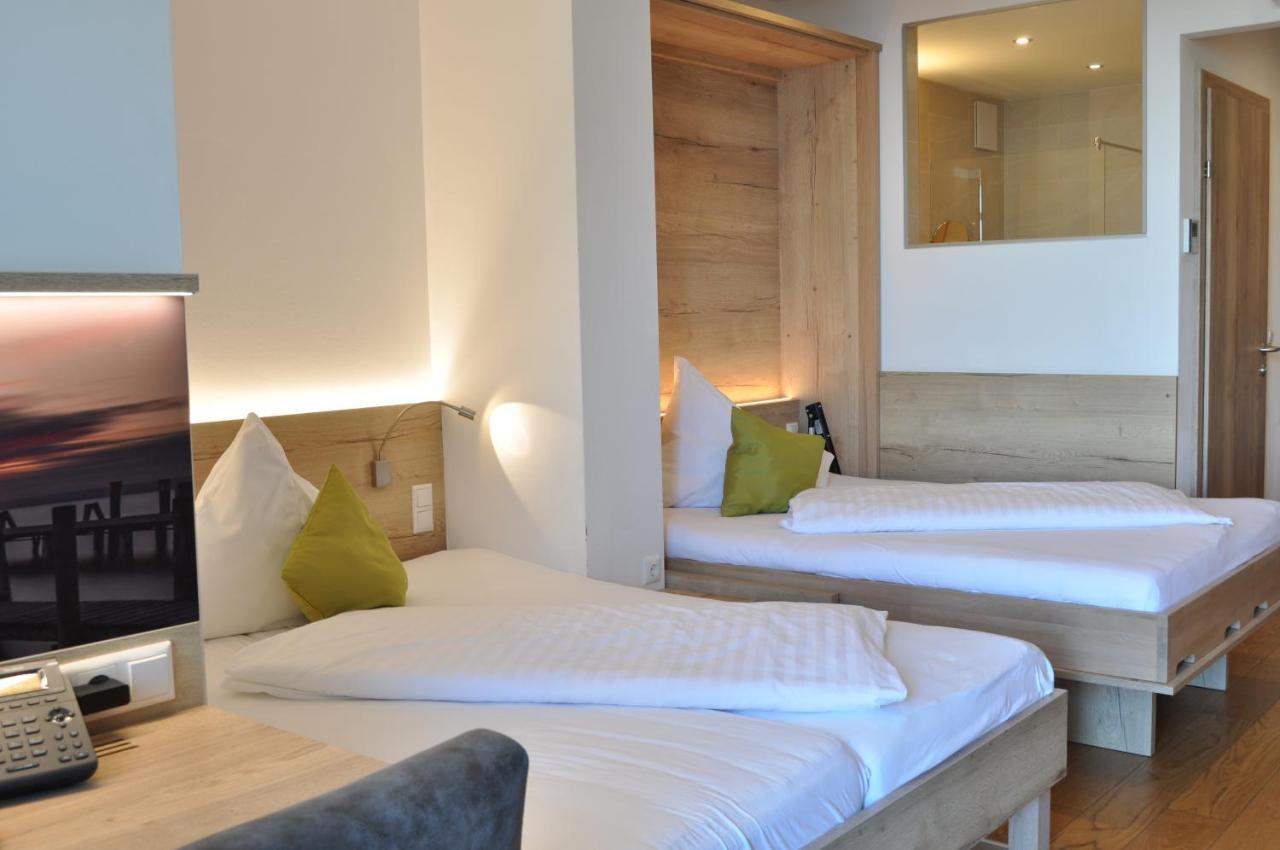 Seehotel Herlinde Podersdorf am See Exterior photo